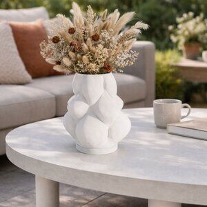 Modern Abstract Flower Vase | 3D Printed Sculptural Decor for Dry Flowers